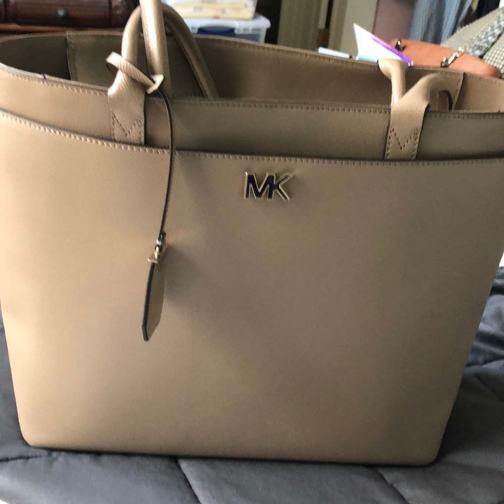 Michael Kors truffle lg ns pocket tote leather